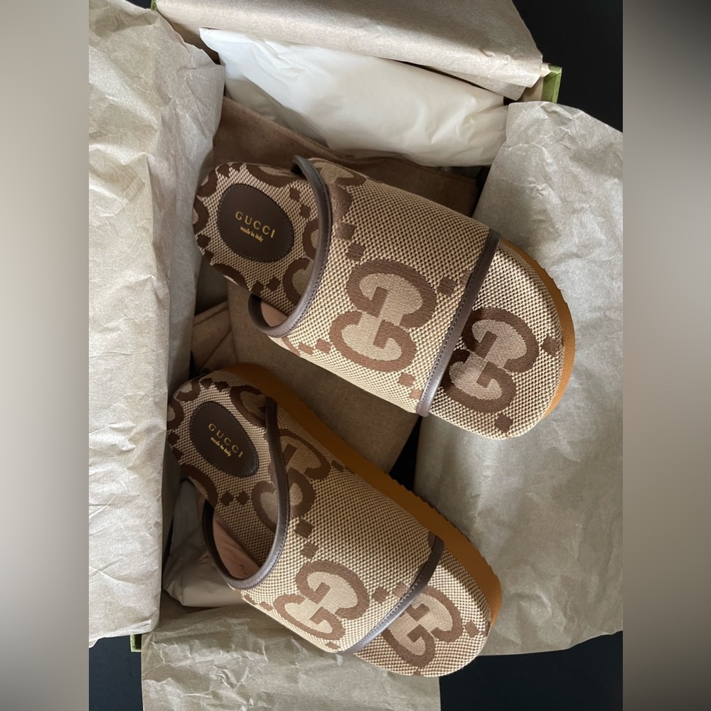New Gucci Jumbo GG Canvas / Nappa Sam Sandals 37/US7 - Picture 12 of 15